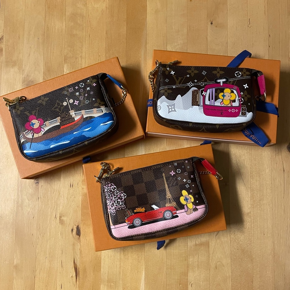 LV 2019 Holiday edition mini pochette complete set